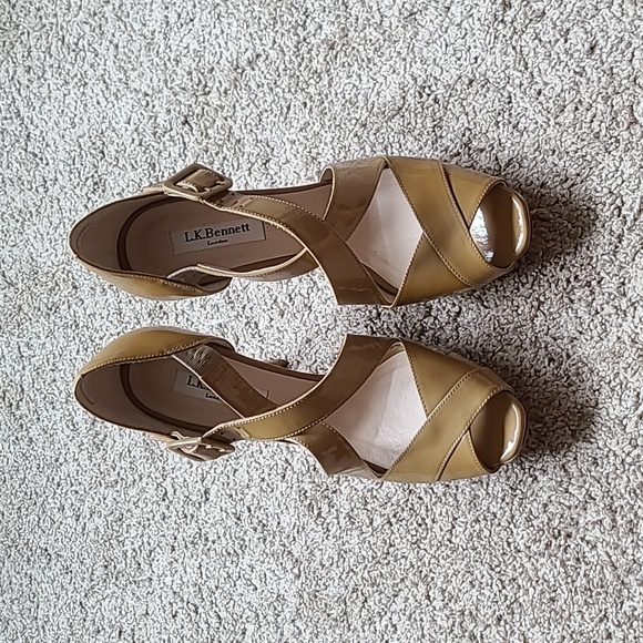 L.K.Bennett 'Sliver' Taupe Patent Sandals ASO Kate Middleton - Picture 6 of 15
